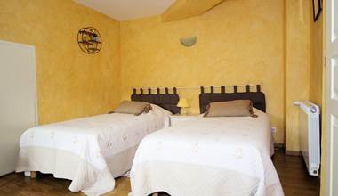 Chambre Saint Cirq Lapopie deux lits de 90x190