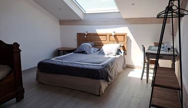 Chambre Manon lit Queen size Mas Pékin