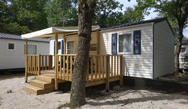 camping-bourgogne-confort-familles-activités-baignade-pêche-découverte
