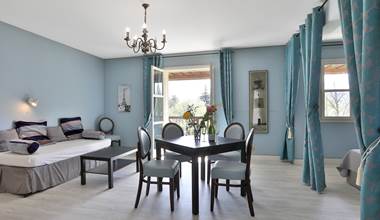 Gîte Tradition Gentilhommière 34 avec balcon filant pour 2 à 4 personnes