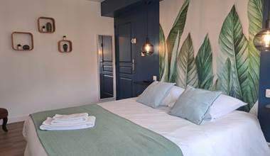 Chambre bleue proche du puy du fou 4