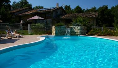 Le gite vu de la piscine -
