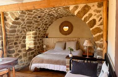 la calade chambres d'hotes et espace bien être ardèche chambre ocre