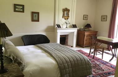 chambre "Empire" avec vue sur le parc et le magnolia