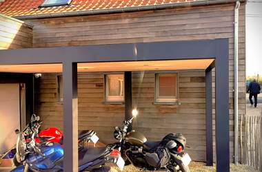 car-port motos.