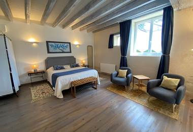 Grange 1 - main bed