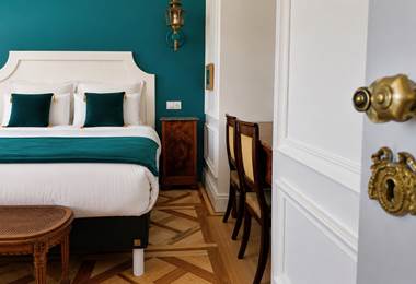Dormir dans un décor inspiré des châteaux français