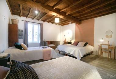 gite-chambre-famille-saint-jean-davelanne