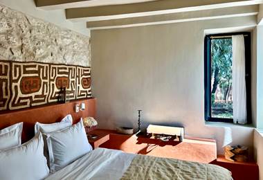 Depuis le lit de la chambre principale, admirez le jardin!