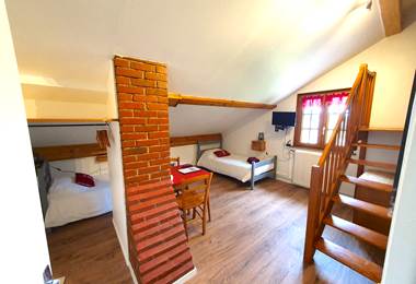 chambre quadruple cerf le grenier des rousses
