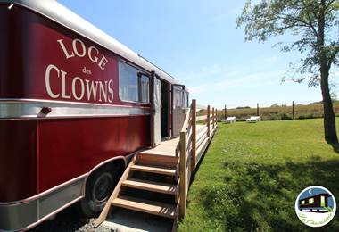 13 Gite la chevalerie 49170 roulotte loge des clowns