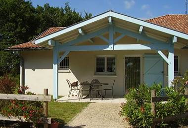 Entrée et Terrasse du gîte