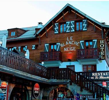FACADE HOTEL