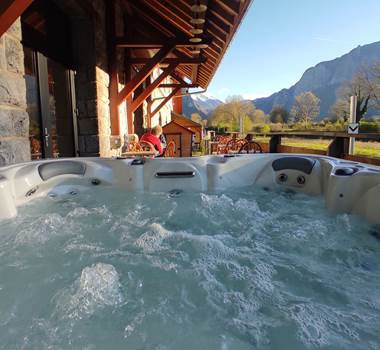 jacuzzi montagne soleil