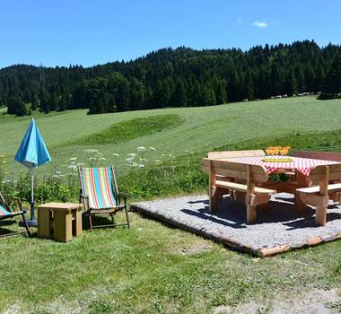 Gîte Tré le grenier - charmant gîte - Gîte le Bas - pour 5 personnes - jardin