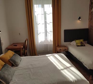 Chambre 8, lits.