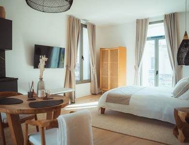 MAISON-BALAS-Suite-Terrassa-Télévision
