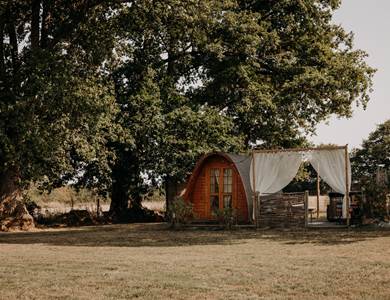 Cabane en bois cosy pour séjour romantique en Mayenne