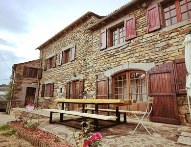 Grand corps de ferme typique