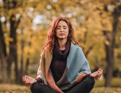 jolie rousse zen nature