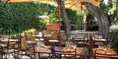 08914d62e58043f183de165e3d5f1252-around