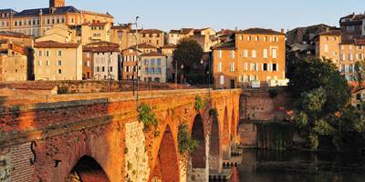 136328706 Albi-around
