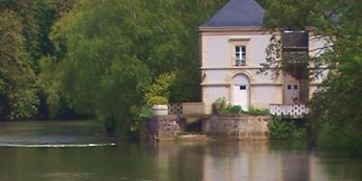 404dbbcd-bd75-4ba0-9b00-7d68fa4c33c6-around