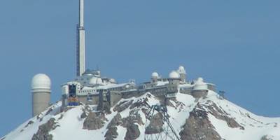 53f7c0e8-e3ff-4a62-858f-811e97790696-around