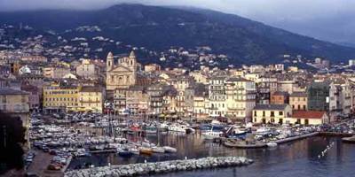 5c2e8100-dcf2-4687-903d-29b4ae1c2d5e-around