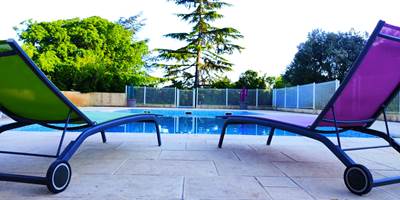 B649AD00-D37F-4390-A51C-93080ED3E01E-around