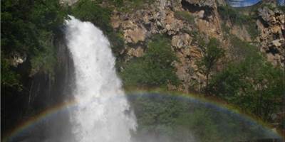 a24a1970-bd58-47ed-9367-01ede028343c-around