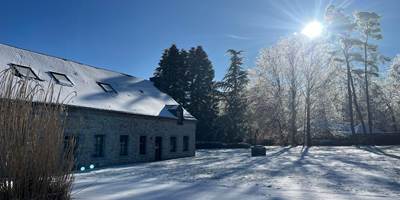 Sous-la-neige-3-around