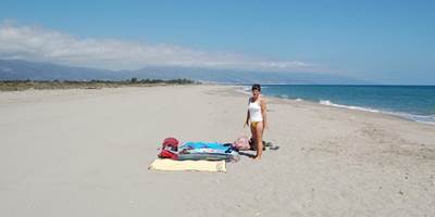 ab118cfc-67f3-45c2-b70d-4e67182b2749-around