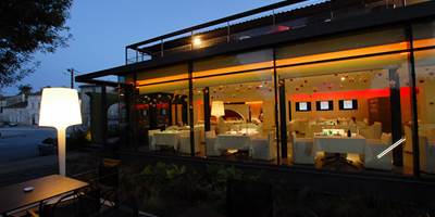 abca0070-db93-4145-bedc-12ca5a407bd8-around