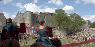 aece6394-1832-4866-aeba-0c0696ebc6ff-around