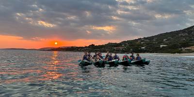 Abbartello kayak coucher de soleil corse