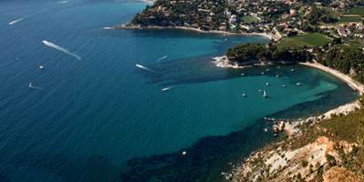 c547a2dd-a6a4-458d-b180-04cdcdd08602-around