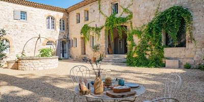 Cour du prieure-presta