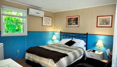 Chambre Queen vue sur le lac