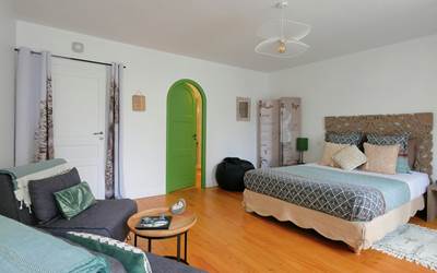 ChambreSentiersdeSolutremain-presta