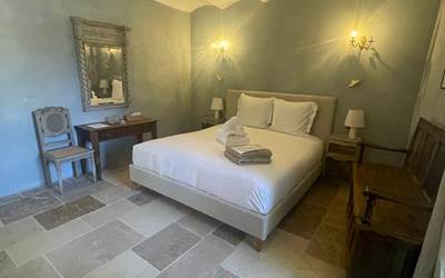 Chambre Bleu (Downstairs)-presta