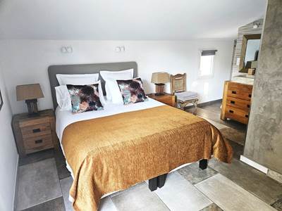 VILLARIVIERAbedroom3