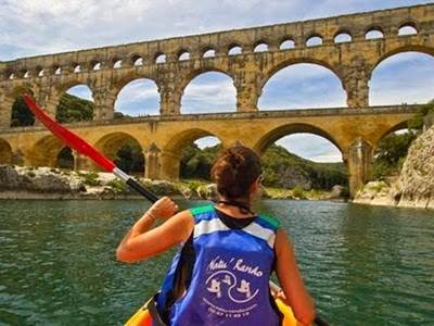 05c77367-e842-4bfe-82db-10ce0ae98384-photo-around