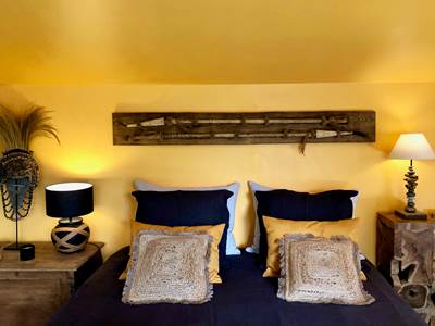la chambre jaune .
