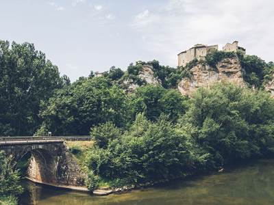 Chteaux-de-Bruniquel-falaiseMax-CoquardBestjobers-27012025-photo-around