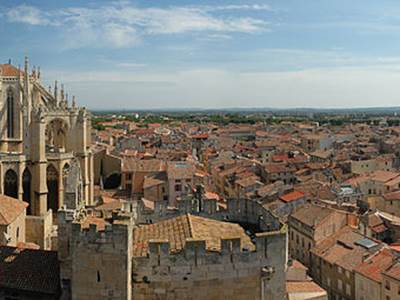 1e3296b1-ad0f-4ce8-a31d-713821fed116-photo-around