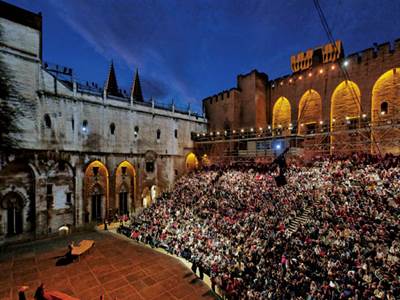 2b8bb3bc-56ff-4094-8c86-53ee201aafd5-photo-around