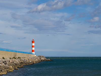 501557003-photo-around