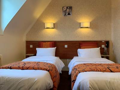 chambre 12 au petit vivoin-presta