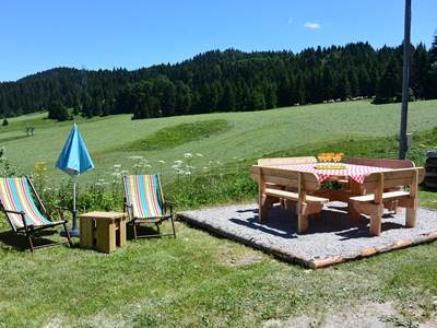 Gîte Tré le grenier - charmant gîte - Gîte le Bas - pour 5 personnes - jardin